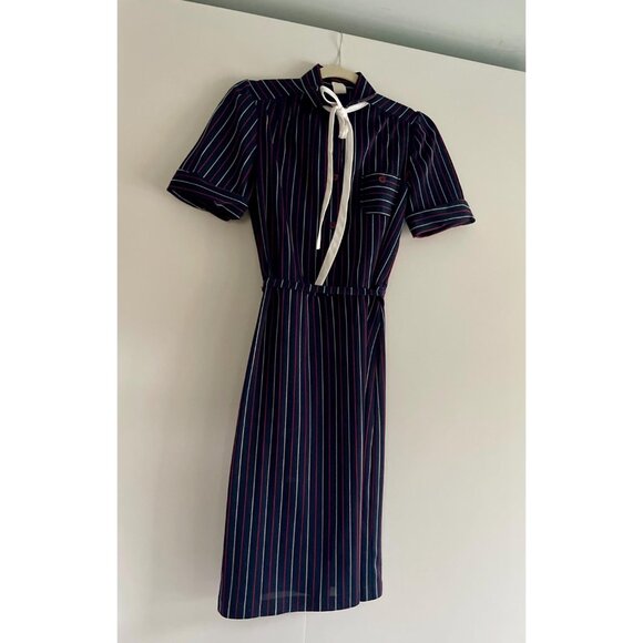 1970s Dress, Size M, Navy Pinstripe Midi Dress with Neck Tie - Picture 9 of 10